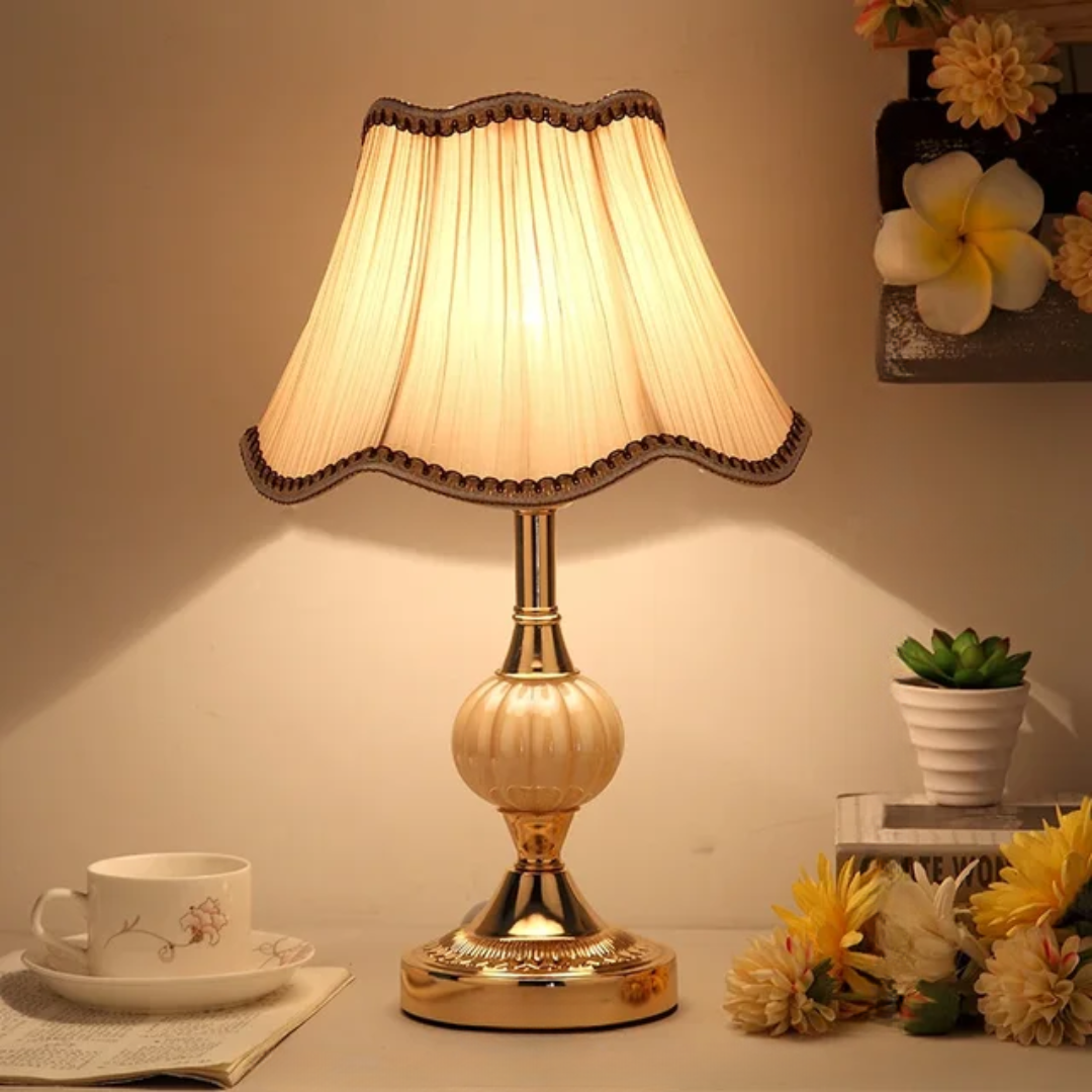 Quixy Vintage Scandinavian Table Lamp